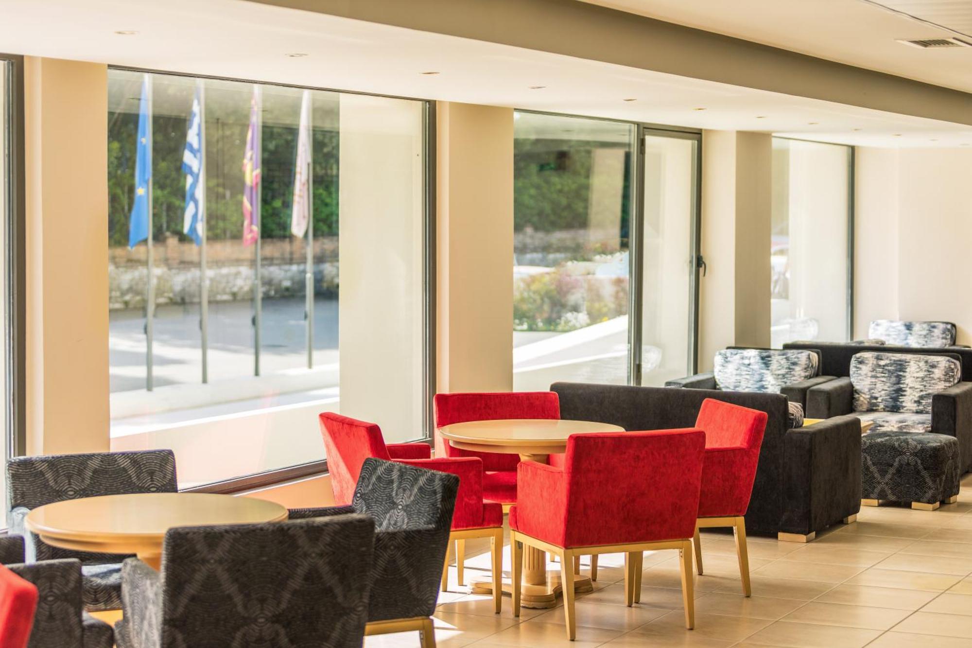 Ariti Grand Hotel