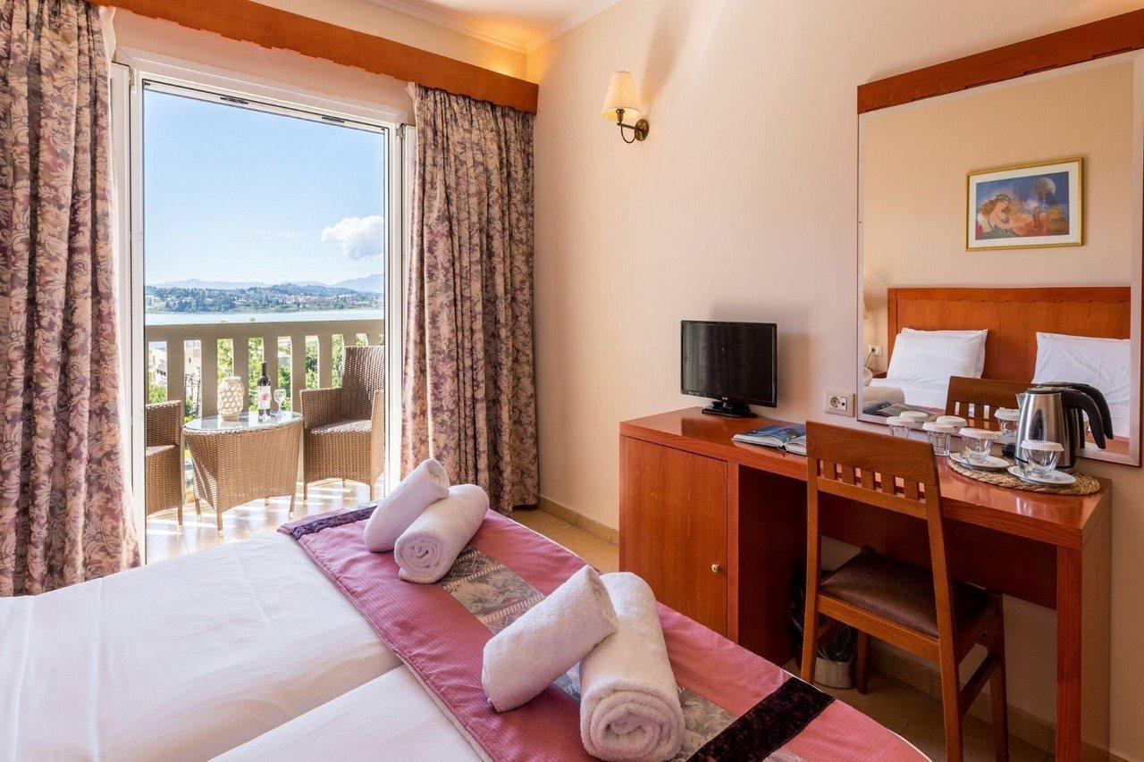 Ariti Grand Hotel 4*